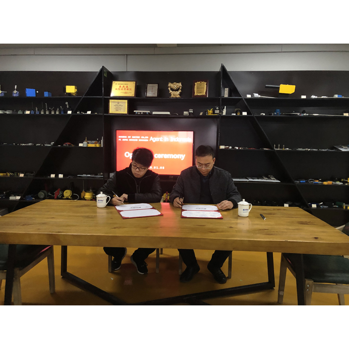 團(tuán)隊(duì)成員