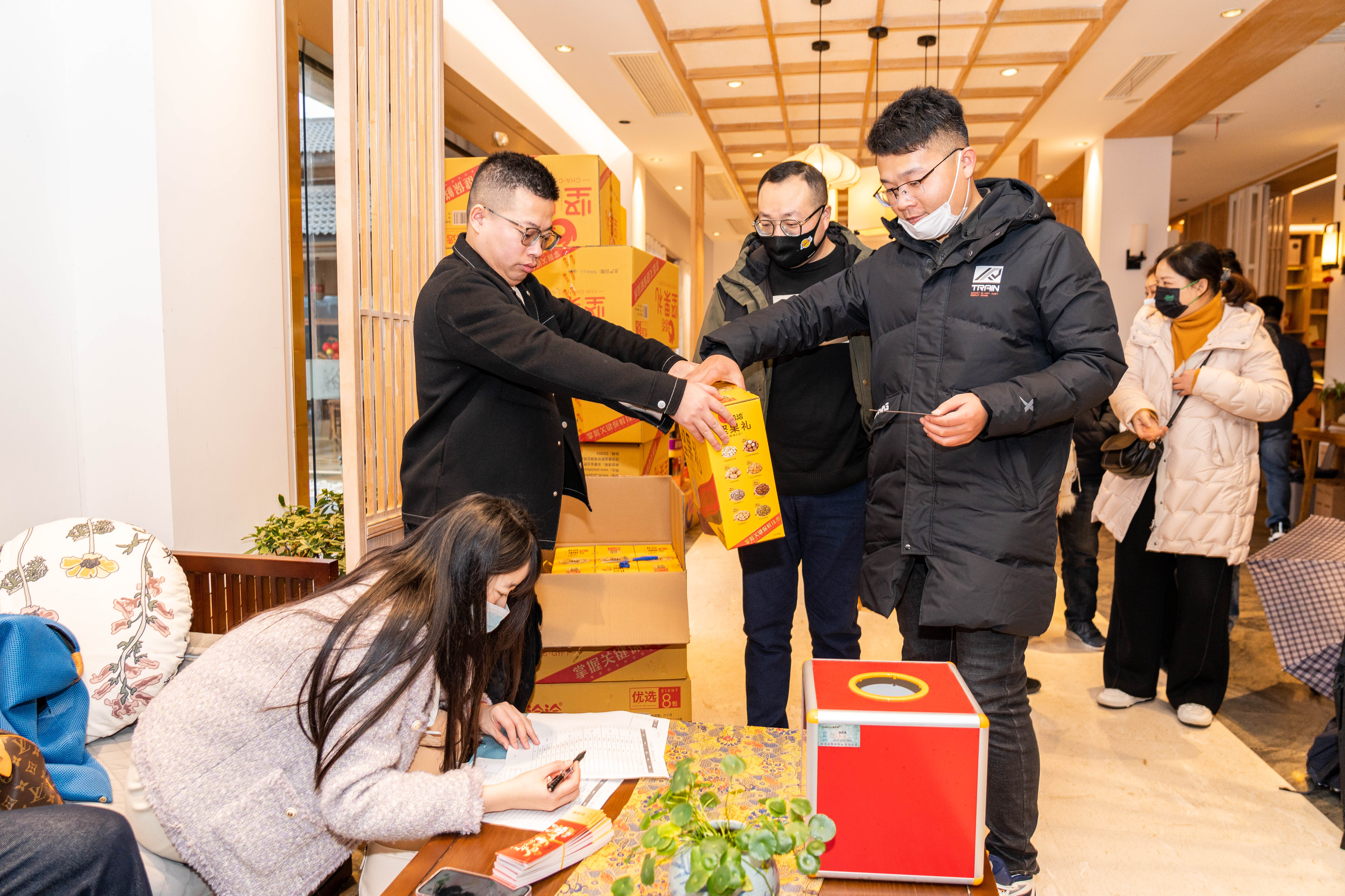 團(tuán)隊(duì)聚餐